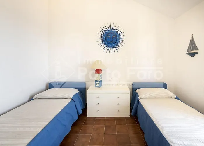 4 Faro - Attico Sul Faro Di Porto Faro Villa *