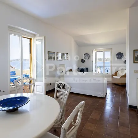 4 Faro - Attico Sul Faro Di Porto Faro Villa